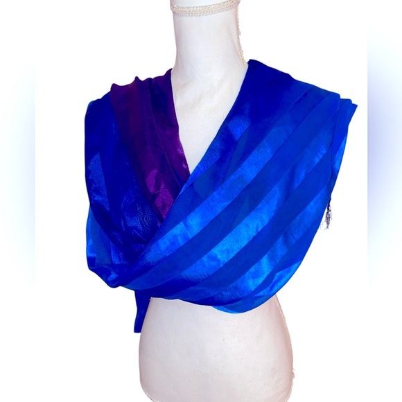 Peacock Colored Luxurious Fashion Scarf/Wrap in Ombré Blue and Purple 66”x 42” - Picture 3 of 5